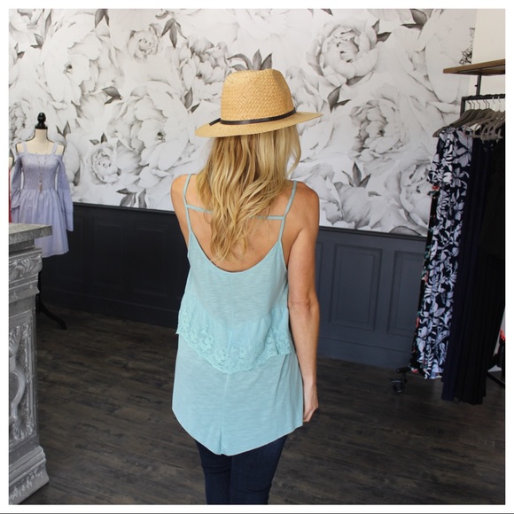 ✨LAST ONE✨Sage Lace Detail Tunic Tank - Picture 2 of 2